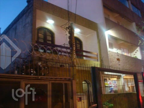 Image 21 - 232748
